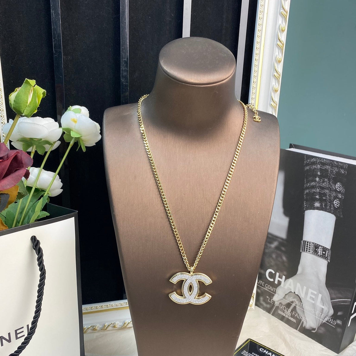 Chanel Diamond Gold Necklace