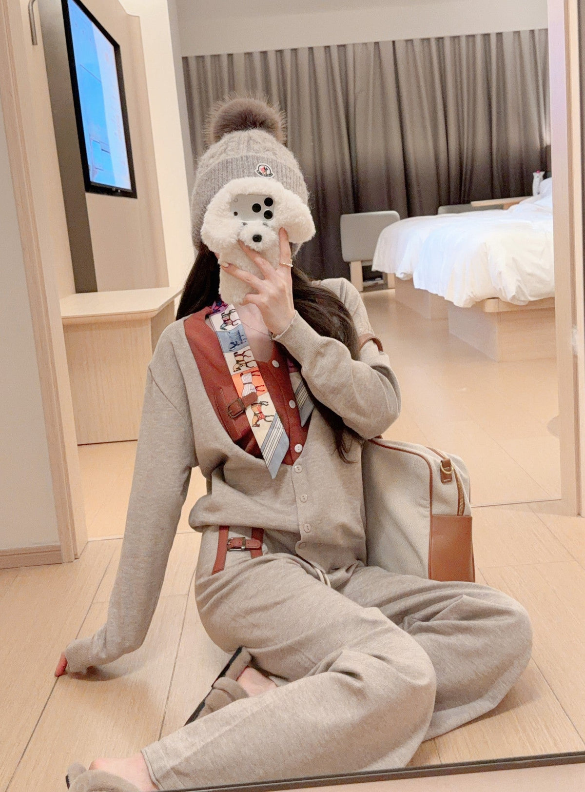 Hermes Causal Knitted Suit (With Scarf)